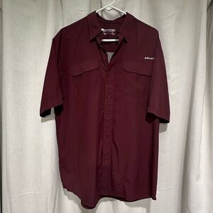 NWOT Large Maroon VentTEK Outbound Fitted Shirt